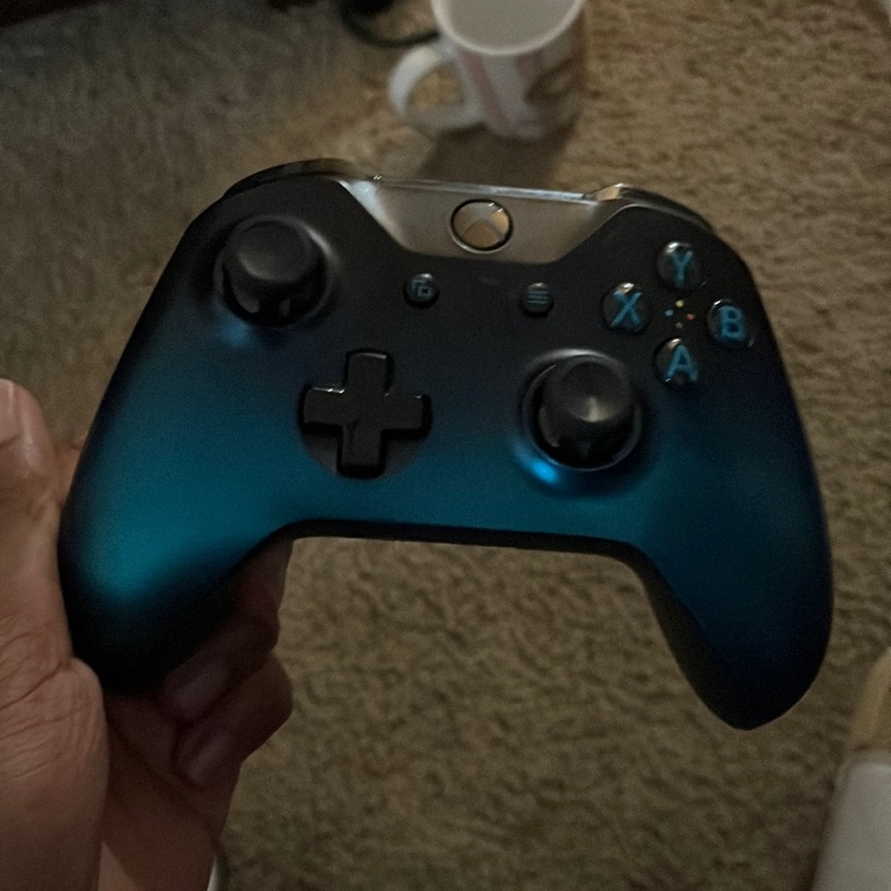 Great condition clean xbox controller